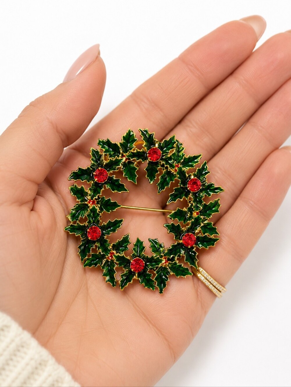 Vintage Christmas Holly Wreath Brooch Pin Red Rhinestone Enamel Gold Tone Holida